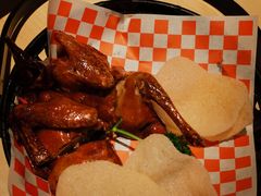 秘制脆皮乳鸽-避风塘(宝山万达店)