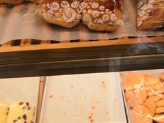 -聚利来食品(南戴河店)