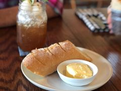 -ROAST coffee & eatery
