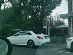 -上海可达汽车销售服务有限公司