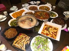 -刘胖子家常菜·蹄花焖藕(中南店)