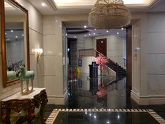 -茂名熹龙国际大酒店(人民广场高铁站店)