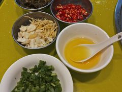 -颜氏双江清水鱼一养身火锅(磁器口店)