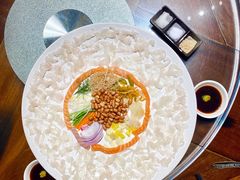 三文鱼鱼生捞起-猪肉婆私房菜(容桂总店)