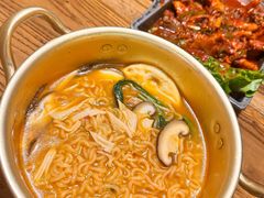 -恩你小木屋·韩式料理(假日广场店)
