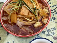 -壹阁胡羊焖饼(特色小吃街店)