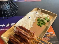 -何师烧烤·香辣蟹·川菜·30年老品牌(太古里旗舰店)