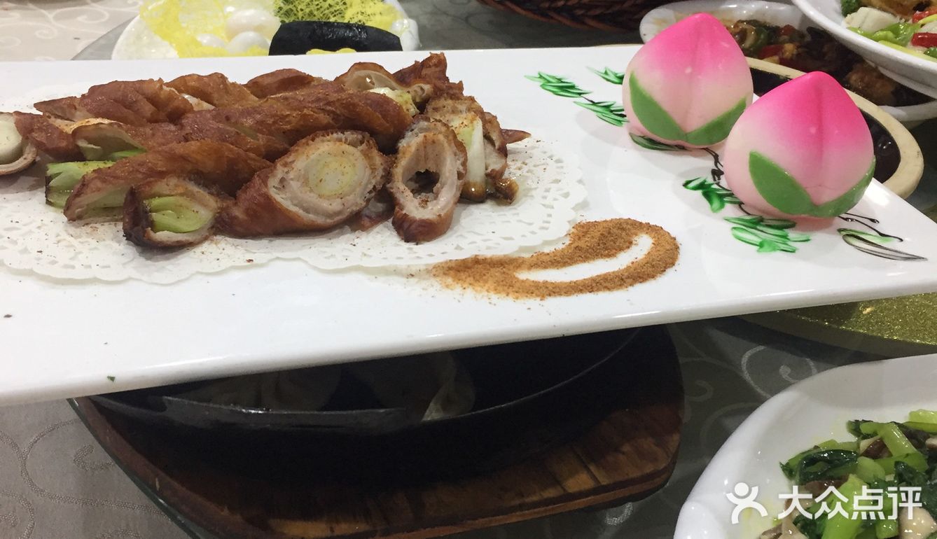 味道好，用料实在，服务到位。属于办酒的好地方