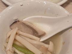 -年辉渔村·非遗传承餐厅(新丰江店)