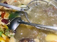 -乡土黄·鲜牛肉火锅·小龙虾(兴业街店)