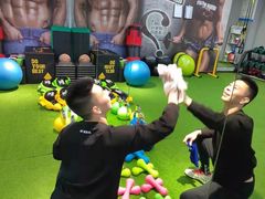 -征成健身连锁私教工作室(九公里店)