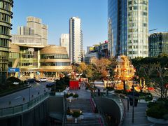 -白玉兰广场停车场