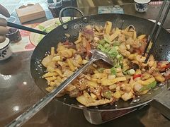 -富正毅三下锅(体育馆店)
