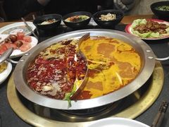 -沸炉重庆老火锅(军事博物馆店)