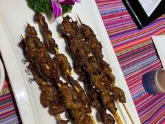 -香巴拉云南餐厅(华莱坞店)