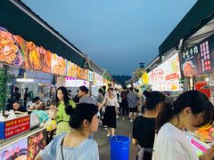 -大学城夜市大排档(凤栖路店)