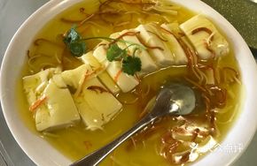 Wuxi Tofu White Clam Chicken Soup