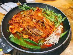 土豆排骨火锅-喇喇排骨火锅·传统韩式脊骨汤(望京西园总店)