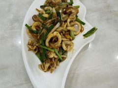 -覃记海鲜美食餐厅