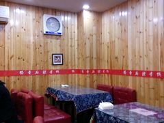 -愉肴麻辣香锅(中山路店)
