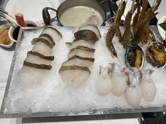 -红鼎豆捞·非遗鲍皇汤火锅(宝丰路店)