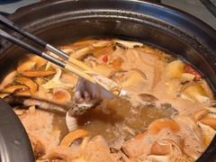 -慢丽江·云南野生菌土鸡锅(付家庄店)