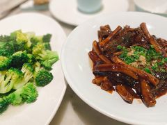 清炒西兰花-蝶园·装修中(BFC外滩金融中心店)