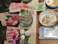 -明洞阿姨·韩式酱蟹烤肉·创意料理(三元桥店)