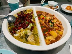 -姚姚酸菜鱼·金戈戈香港豉油鸡(喜荟城联名店)