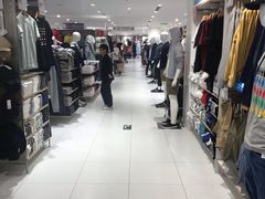 -优衣库(上海正大广场店)