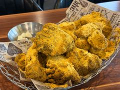 -BHC炸鸡(明洞总店)