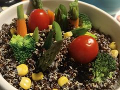 蔬菜生长色拉-水桶王国主题餐厅·聚会·生日派对·亲子活动·家庭套餐(亚龙湾希尔顿店)