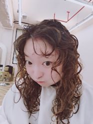 -Hair Co.一间沙龙