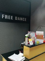 -FREE 舞蹈工作室