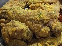 -BHC炸鸡(明洞总店)