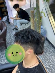 -藤野造型专业烫染接发