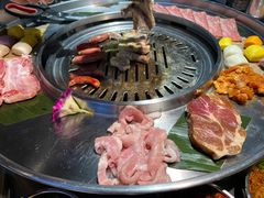 -哈哈碳都·牛肋条无限自助烤肉(宝龙店)