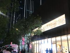 -优衣库(深圳万象天地旗舰店)