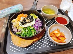 石锅拌饭-大食代美食广场(迪士尼小镇店)