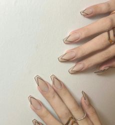 -EAST日式美甲美睫沙龙