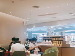 -奈雪的茶(中华广场店)