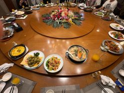 -鑫淼餐饮娱乐中心(江东街店)