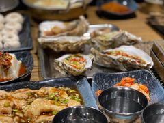 -鑫釜山海鲜烧烤(鑫丰国际店)