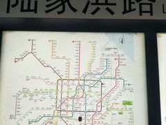 -陆家浜路(地铁站)
