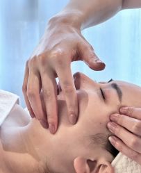 -悦瑢港湾科技美肤芳疗美容