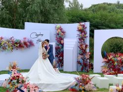 -欣薇婚纱(新源乐汇城店)