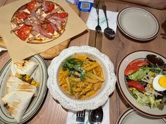 -玛格萝妮比萨屋(四平店)