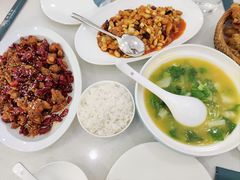 -渝悦情·新派川菜(建国门店)