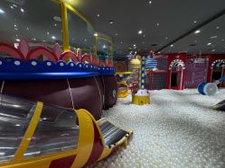 -Qmiss家庭娱乐中心(恒隆广场店)