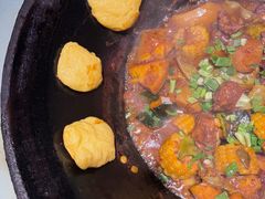 -鱼窝棚柴火铁锅炖(富山屯店)